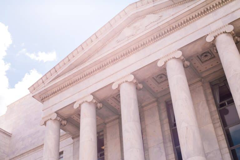 Where Can I Cash a Government Check Without a Bank Account?